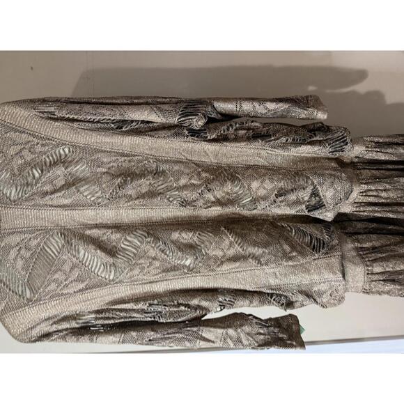 Damianou Small Elegant Beige Patterned Long Sleeve Dress Peek a Boo Lace - Picture 13 of 14